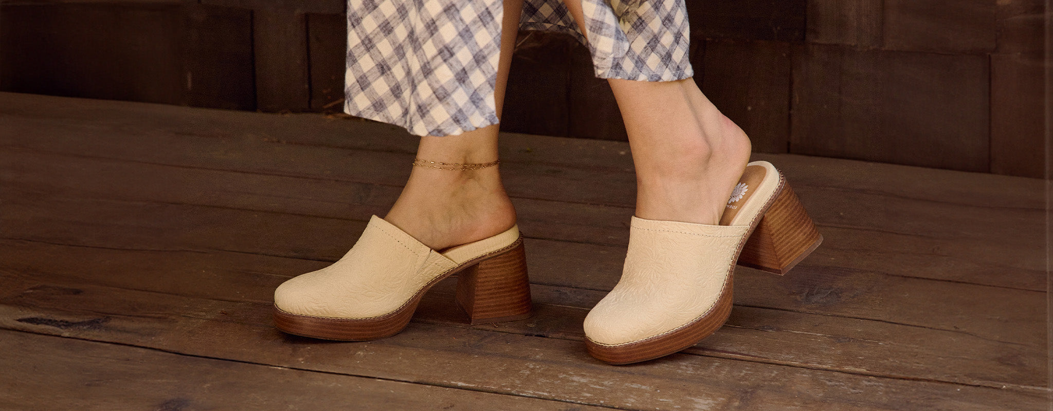 Clogs & Mules