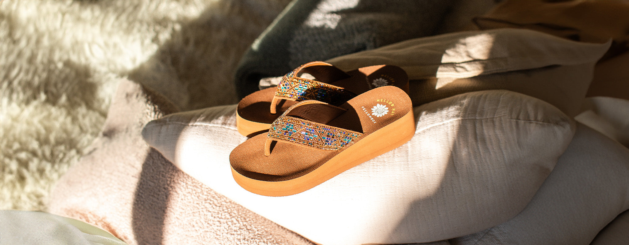 YELLO FROST PLATFORM SANDALS (ほぼ未使用) YELLO / FROST PLATFORM SANDALS