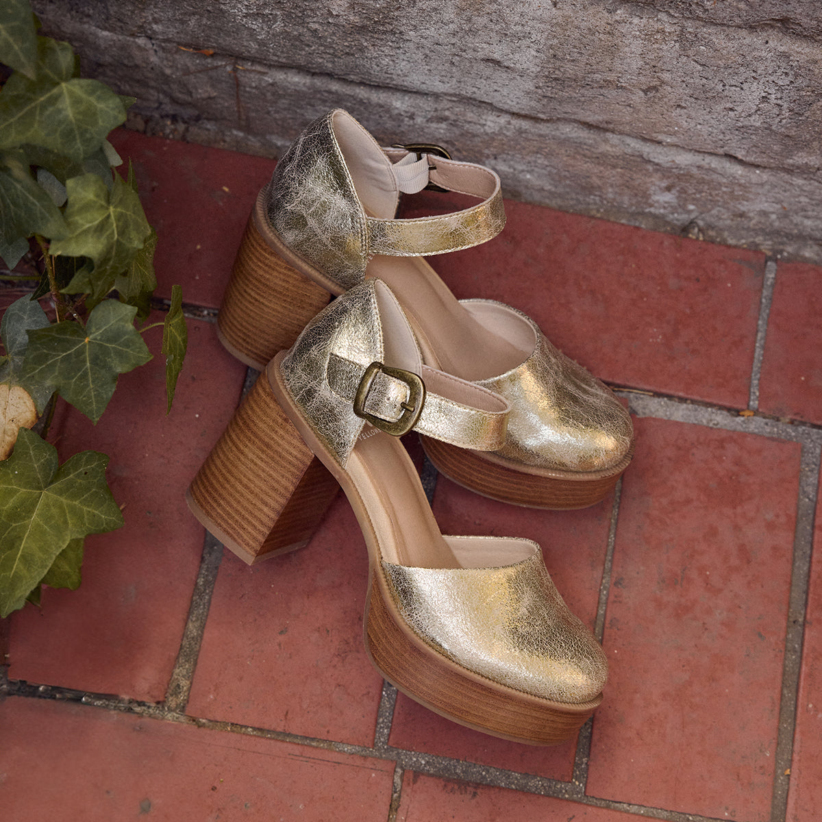 Lauralyn Platform Clog | Yellow Box Official Site – YELLOW BOX