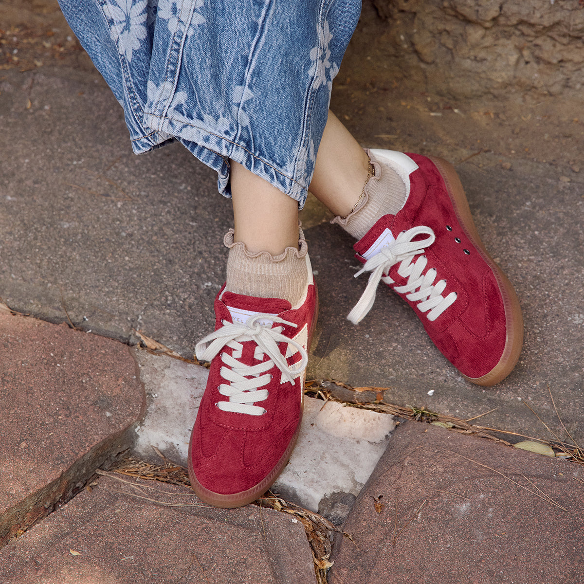 ネクメイドナナ　レッド　SE Zera Lace-Up Sneaker | Yellow Box Official Site – YELLOW BOX FOOTWEAR