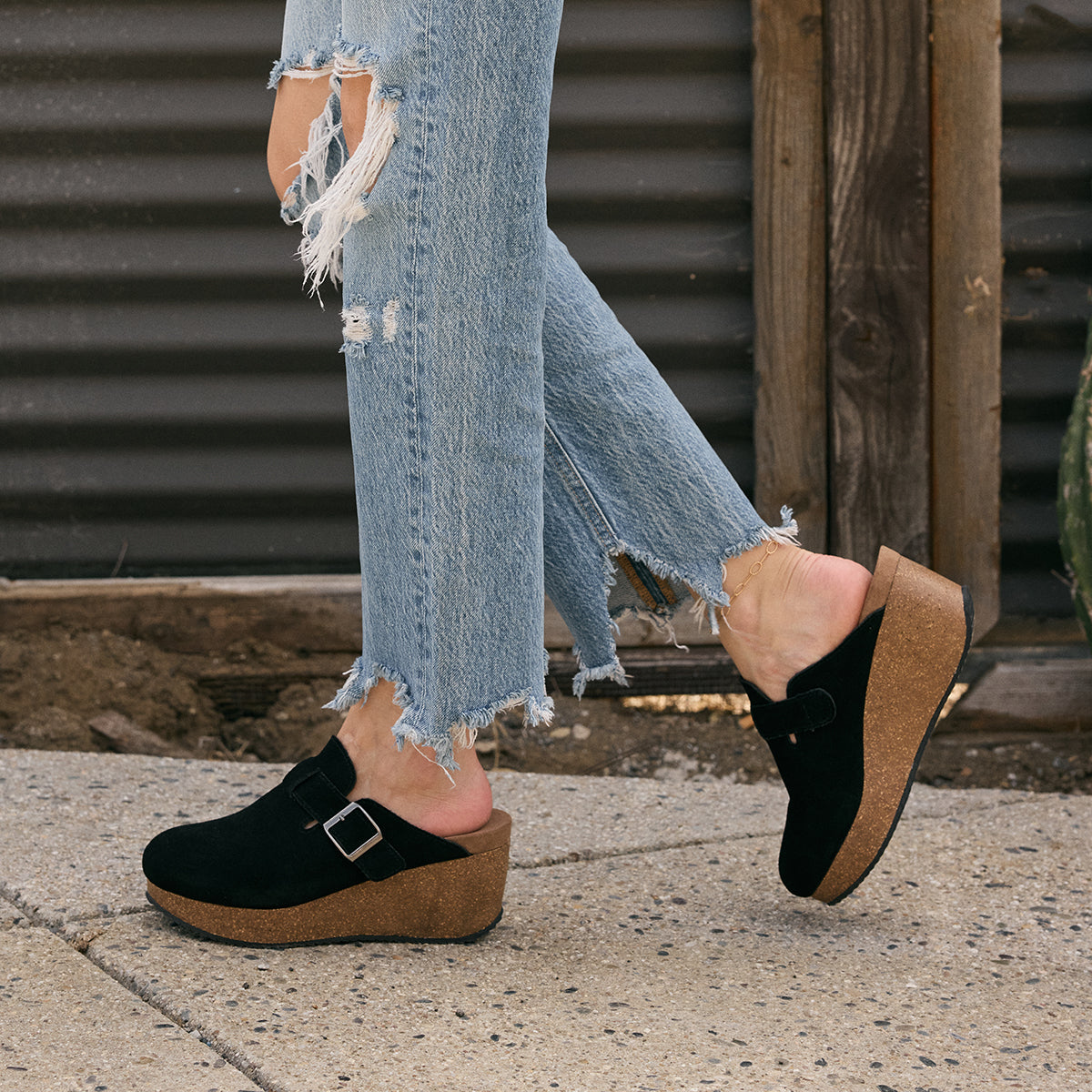 Mulani Suede Wedge Clog | Yellow Box Official Site – YELLOW BOX