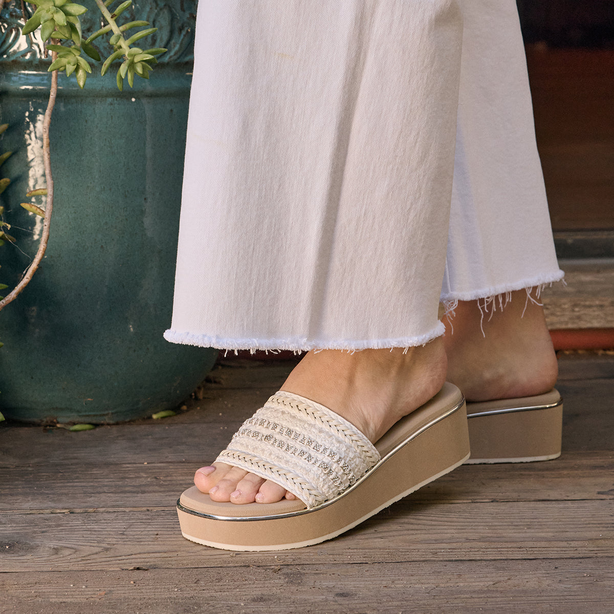 ミルクザノッティ　GOLD PLATE FLAT SANDAL 37DBR Guida Slide Sandal | Yellow Box Official Site – YELLOW BOX FOOTWEAR