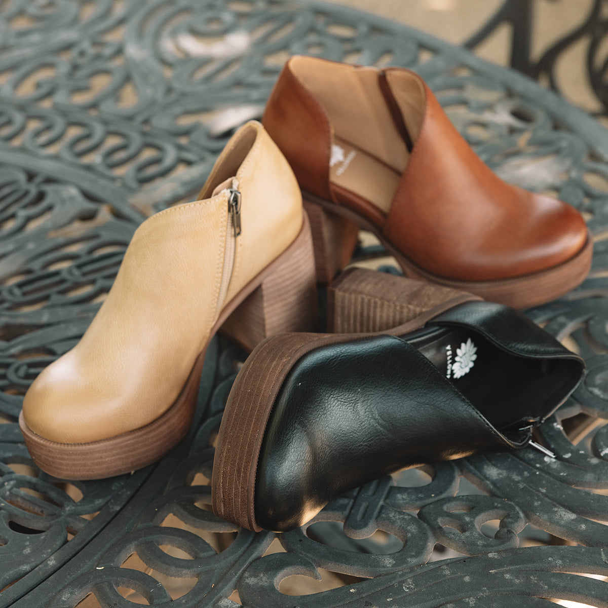 YELLO EXODUS 22 DEFORMED SHORT BOOTS カーキ YELLO EXODUS 22 DEFORMED SHORT BOOTS カーキ YELLO / EME SNEAKER